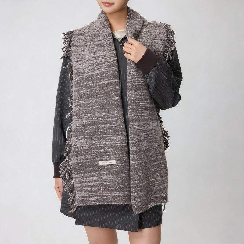 Minimalist Wool Scarf with Side Fringe – Warm Fall Winter Wrap - Image 4
