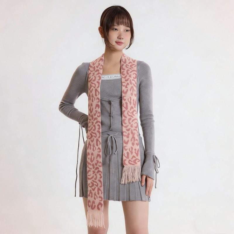 Slim Leopard-Print Scarf – Chic, Versatile & Cozy Winter Neck Wrap - Image 3
